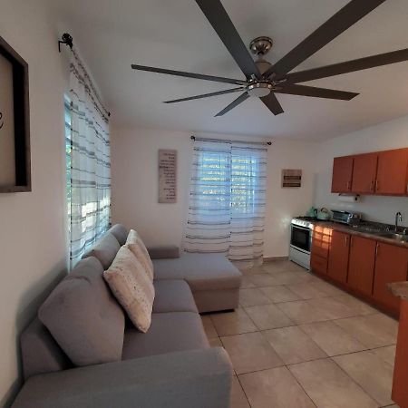 Aguadilla Sunrise Apt With Ac Wifi 8 Minute Walk From Crashboat Beach Bagian luar foto
