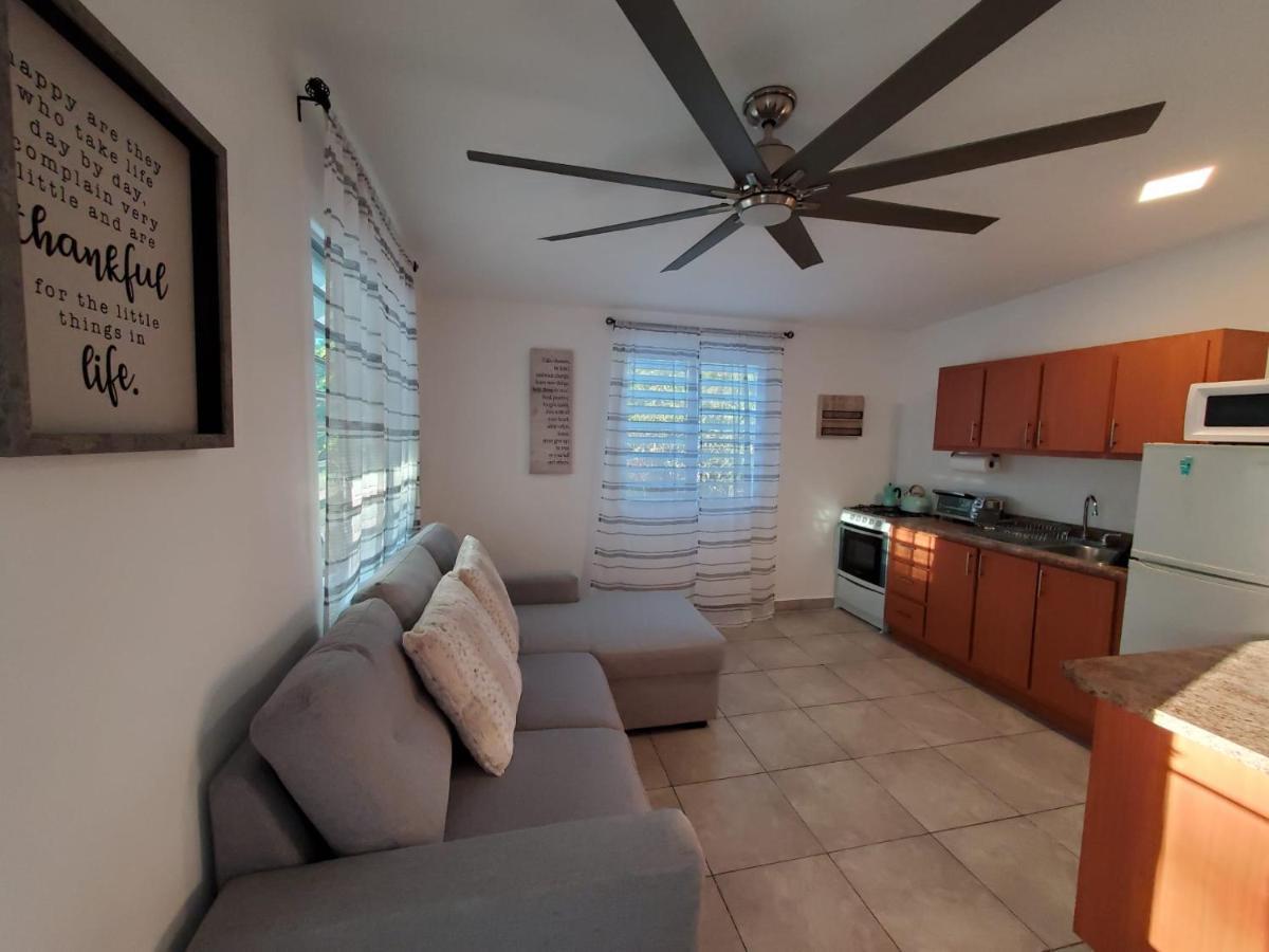 Aguadilla Sunrise Apt With Ac Wifi 8 Minute Walk From Crashboat Beach Bagian luar foto