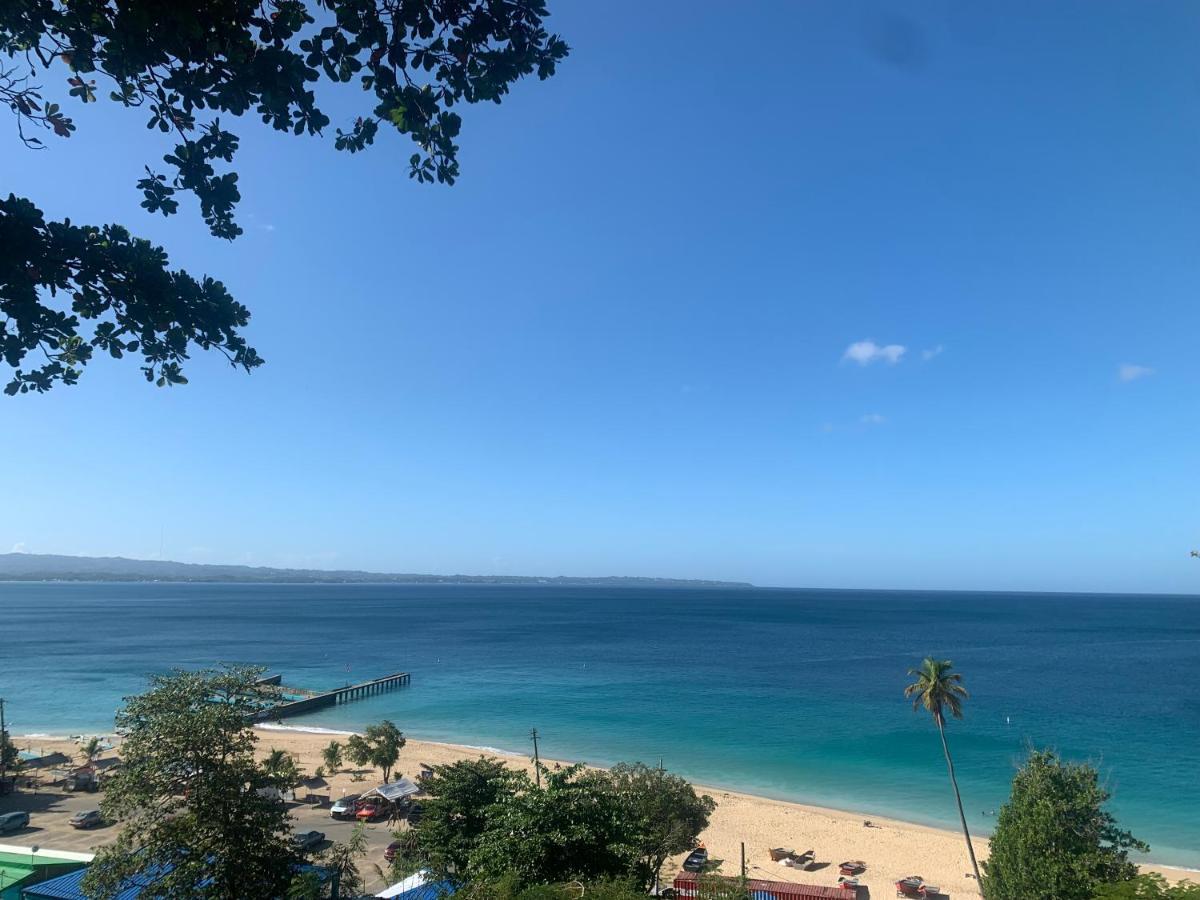 Aguadilla Sunrise Apt With Ac Wifi 8 Minute Walk From Crashboat Beach Bagian luar foto
